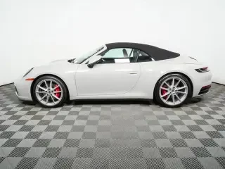 2020 Porsche 992 Carrera S - Image 13 of 31
