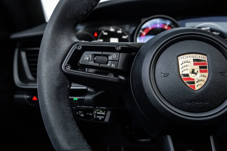 2020 Porsche 992 Carrera S - Image 8 of 15