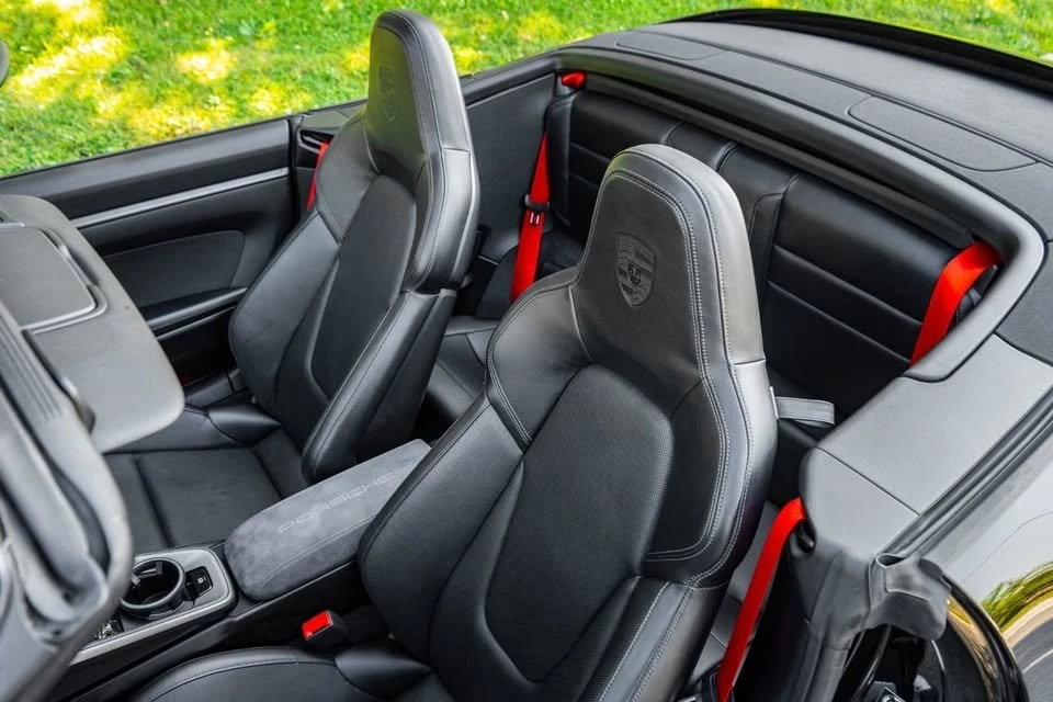 2020 Porsche 992 Carrera S - Image 5 of 17