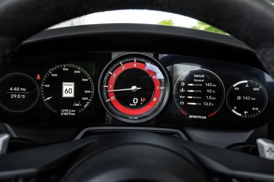 2020 Porsche 992 Carrera S - Image 12 of 17