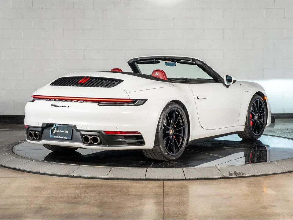 2020 Porsche 992 Carrera S - Image 9 of 31