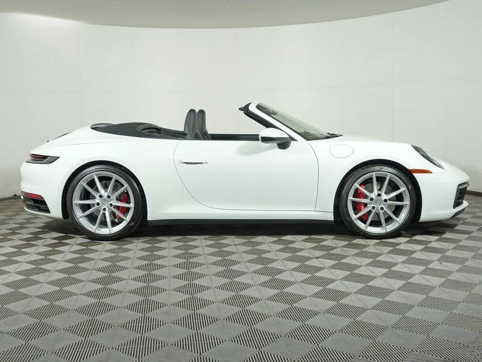 2020 Porsche 992 Carrera S - Image 8 of 31