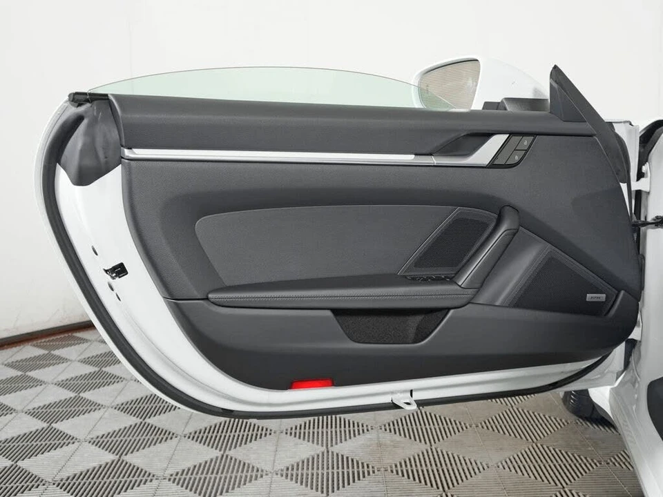 2020 Porsche 992 Carrera S - Image 22 of 31