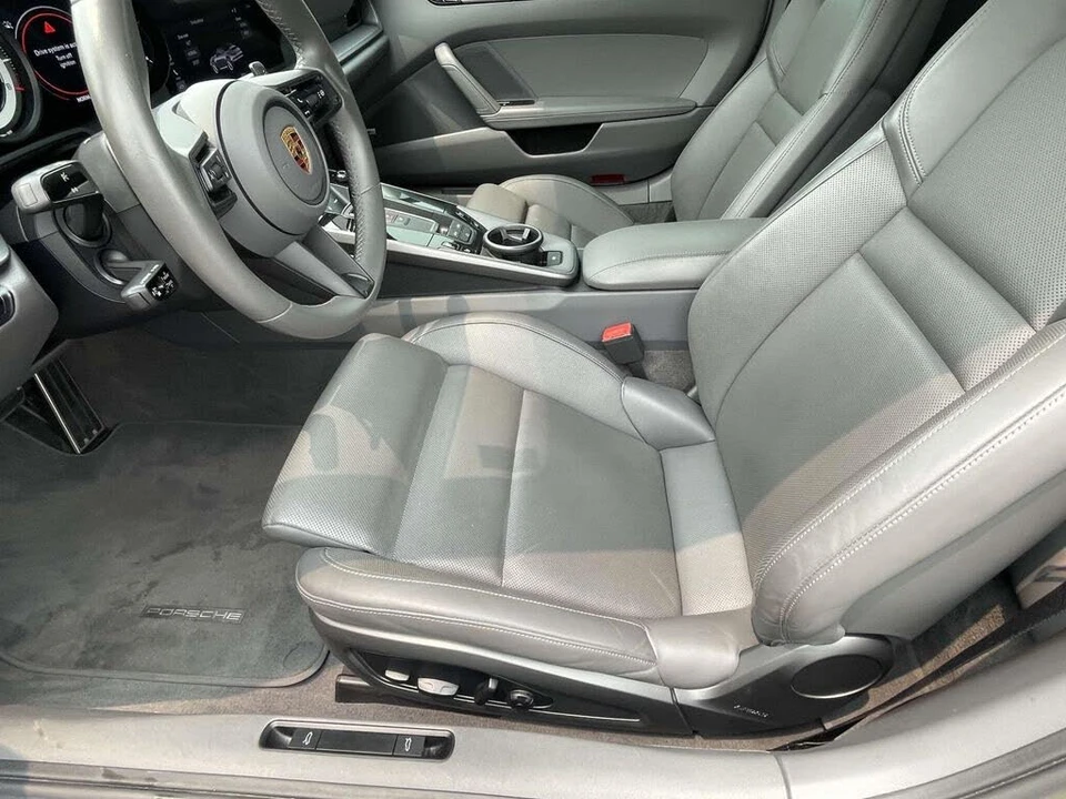 2020 Porsche 992 Carrera S - Image 13 of 31