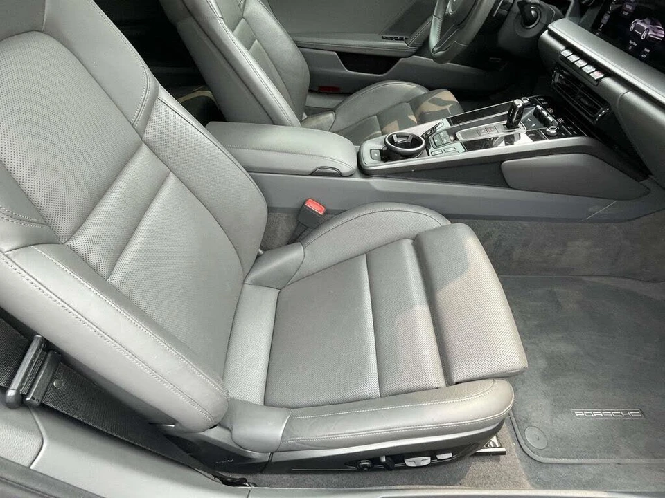 2020 Porsche 992 Carrera S - Image 16 of 31