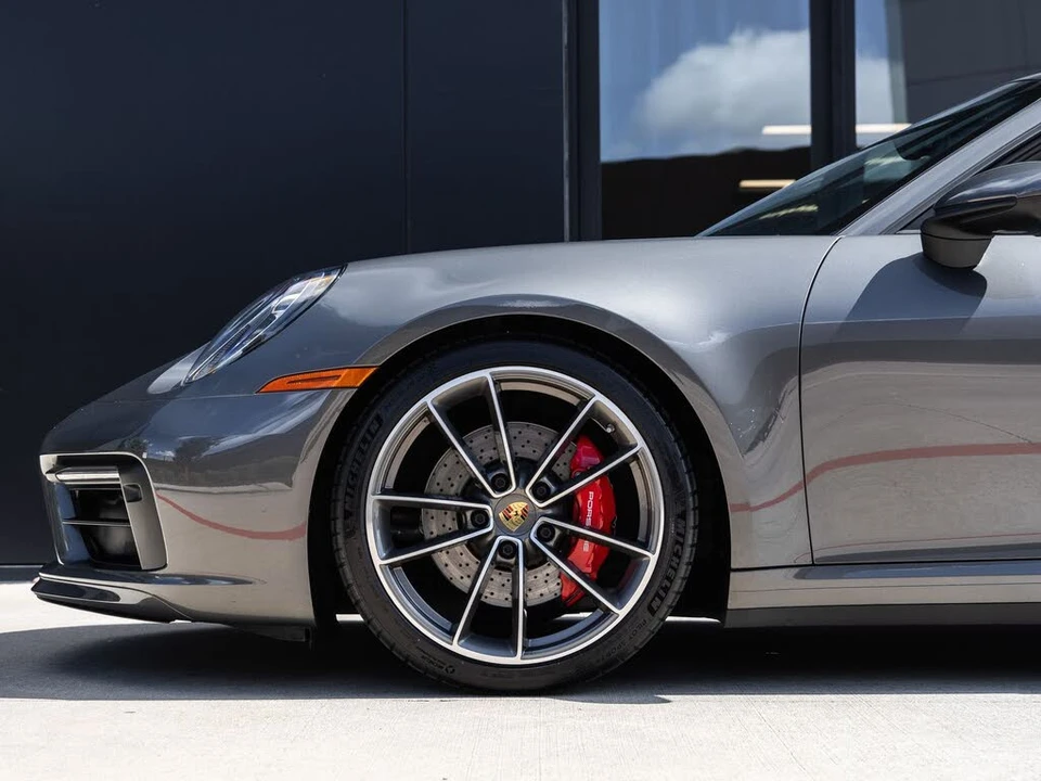 2020 Porsche 992 Carrera S - Image 16 of 31