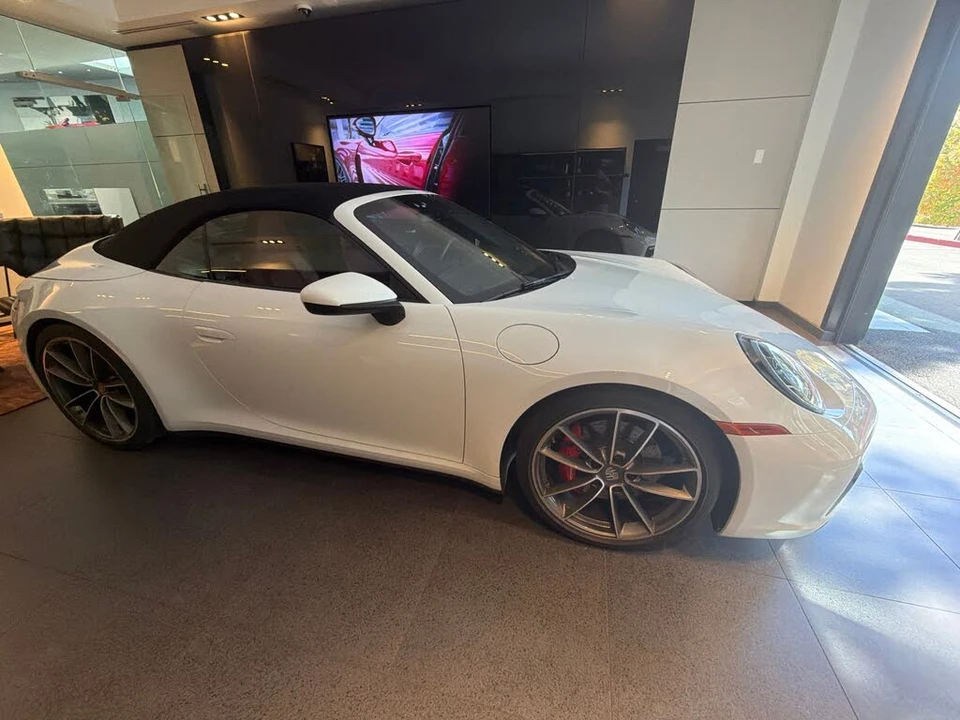 2020 Porsche 992 Carrera S - Image 4 of 15