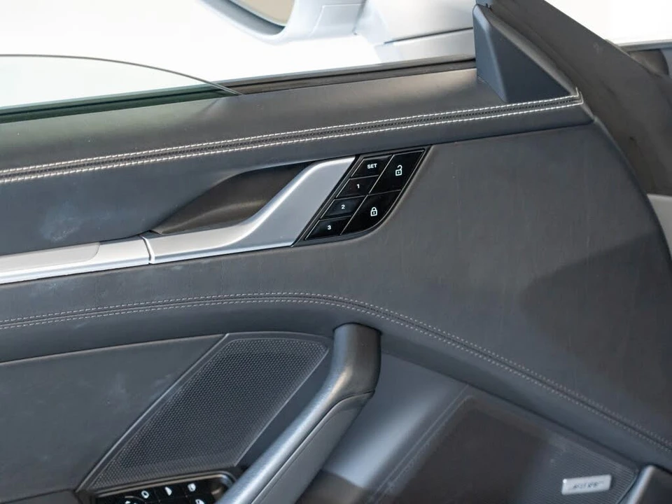 2020 Porsche 992 Carrera S - Image 17 of 27