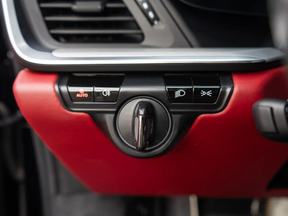 2020 Porsche 992 Carrera S - Image 20 of 31