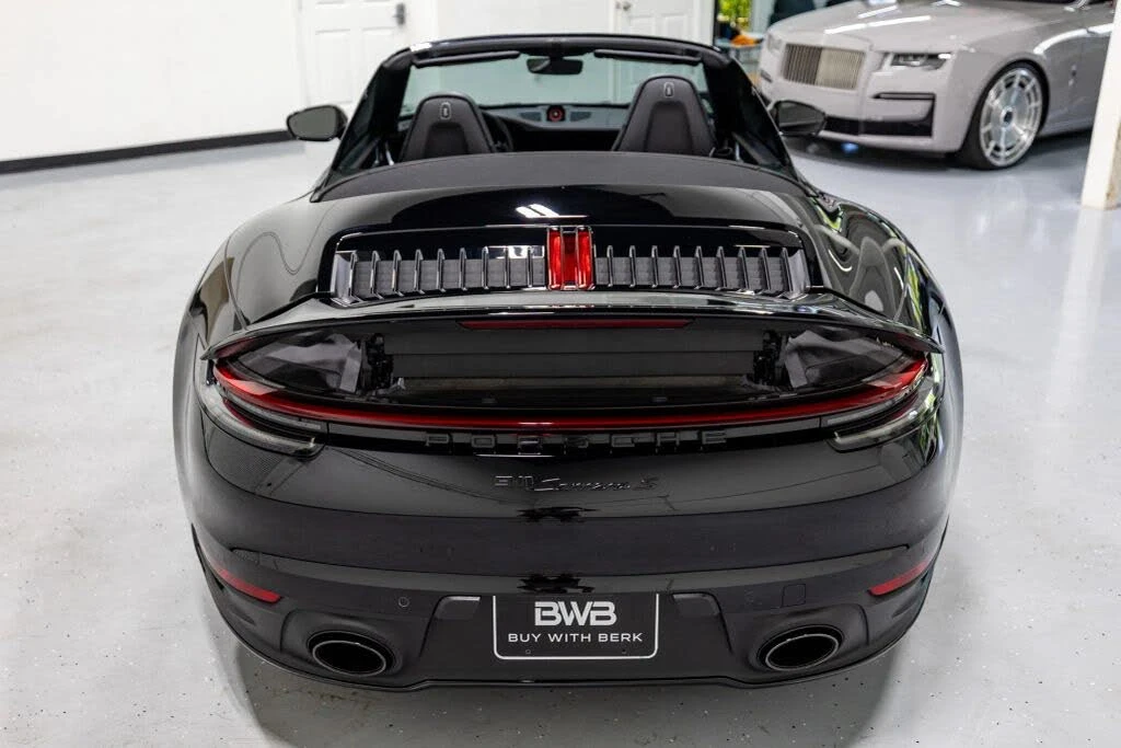 2020 Porsche 992 Carrera S - Image 17 of 31