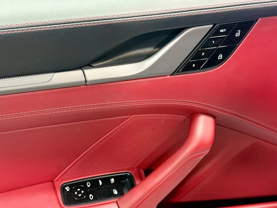 2020 Porsche 992 Carrera S - Image 21 of 31