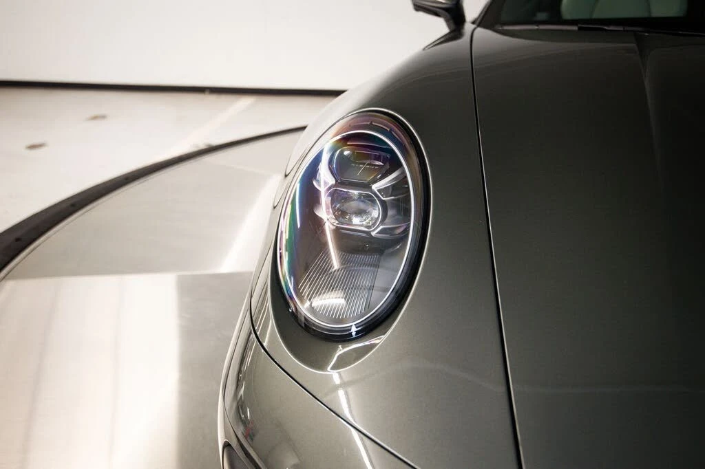 2020 Porsche 992 Carrera S - Image 13 of 29