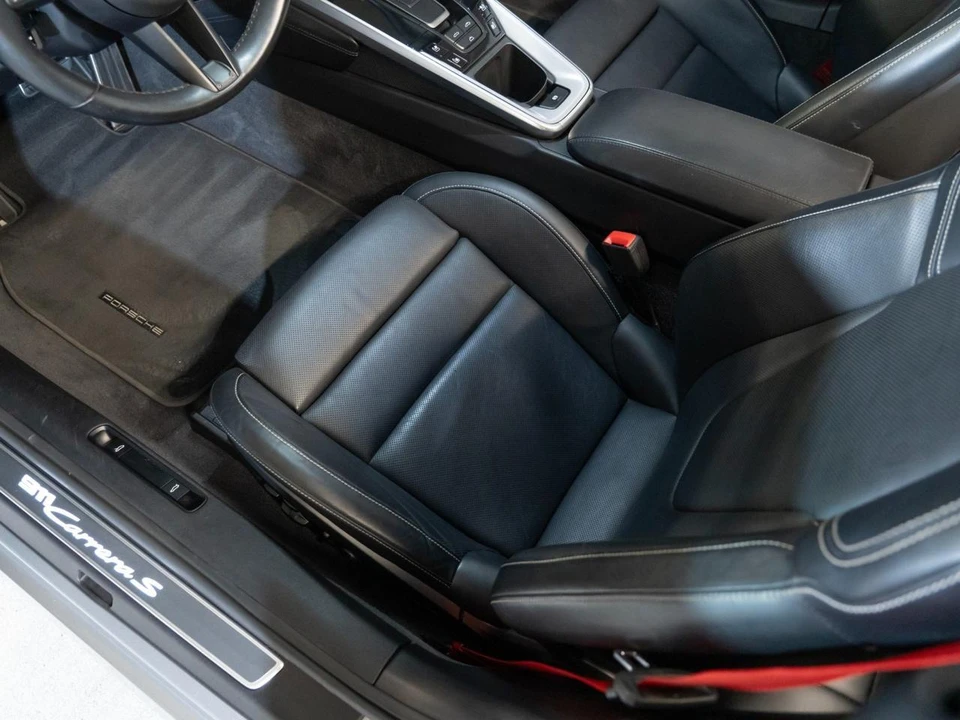 2020 Porsche 992 Carrera S - Image 15 of 28