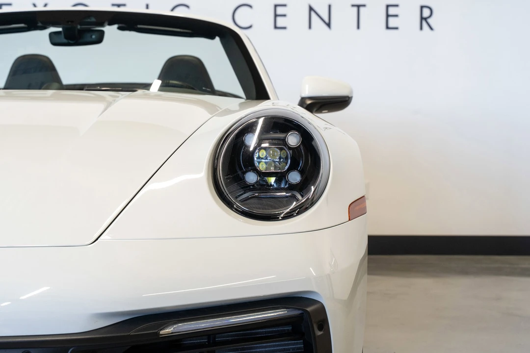 2020 Porsche - Image 30 of 31