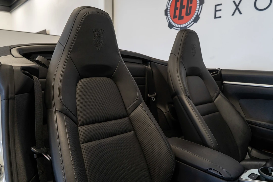 2020 Porsche - Image 13 of 31