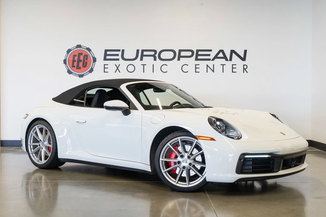 2020 Porsche - Image 2 of 31