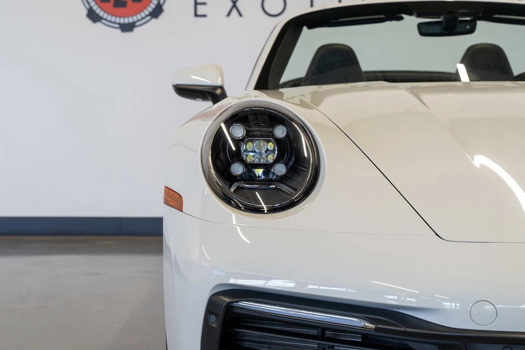 2020 Porsche - Image 29 of 31