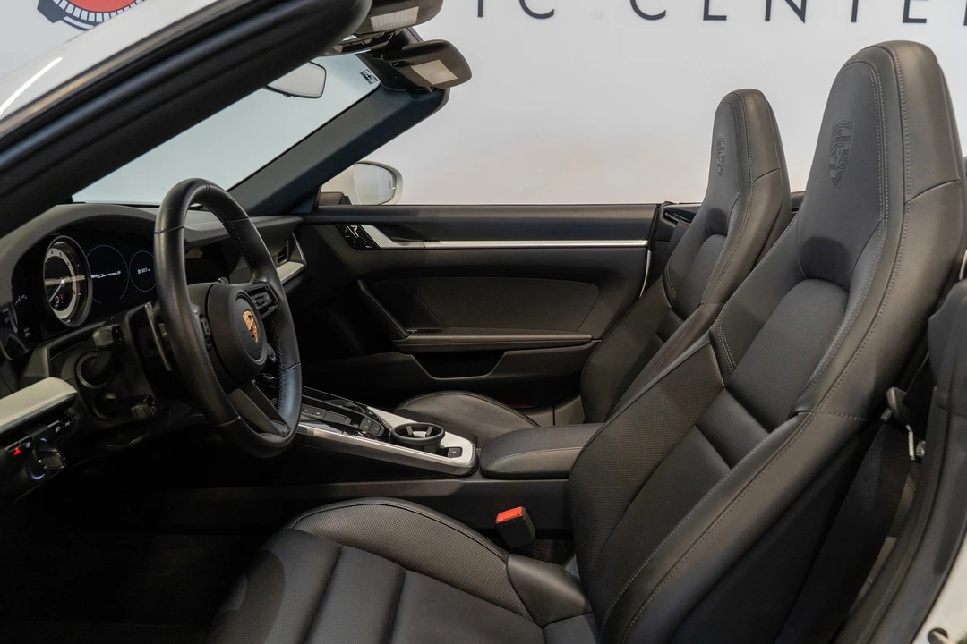 2020 Porsche - Image 4 of 31