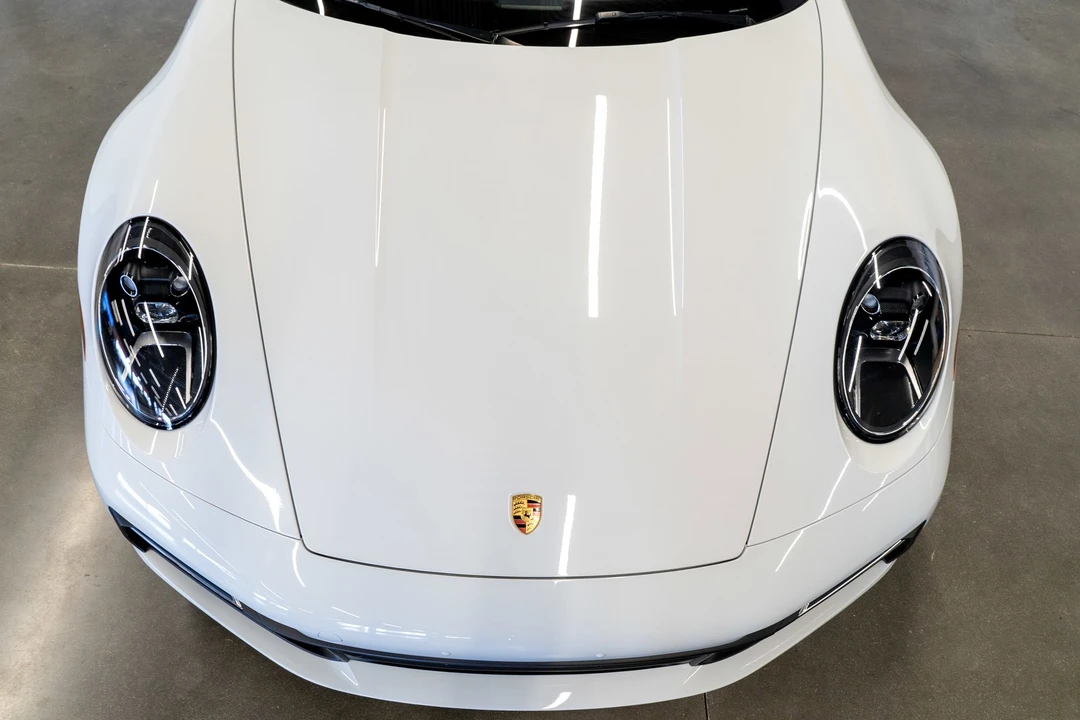 2020 Porsche - Image 28 of 31
