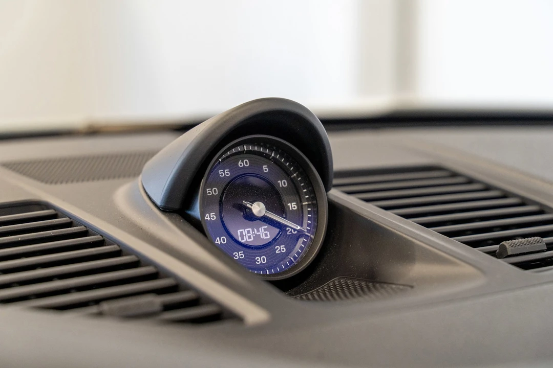 2020 Porsche - Image 6 of 31