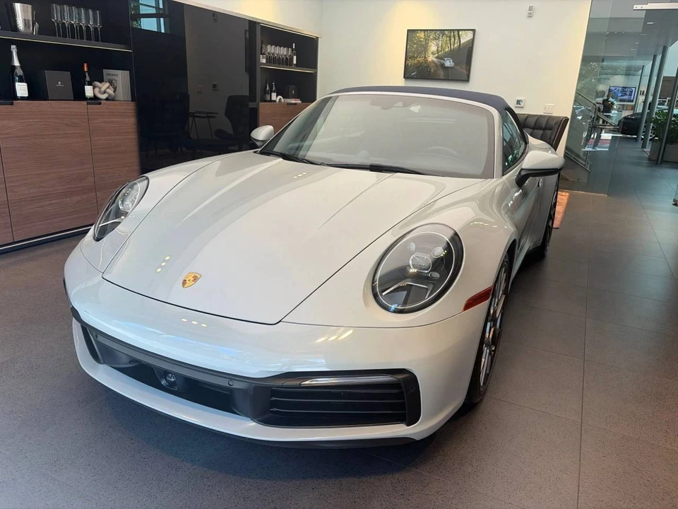 2020 Porsche 992 Carrera S - Image 2 of 5