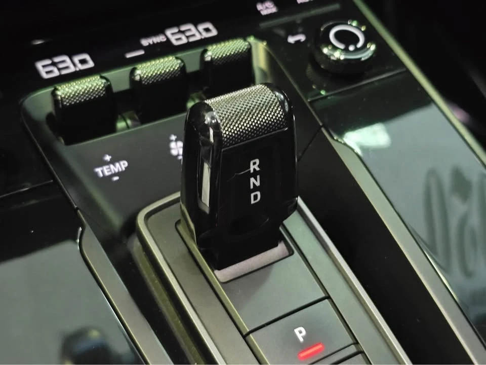 2020 Porsche 992 Carrera S - Image 11 of 15