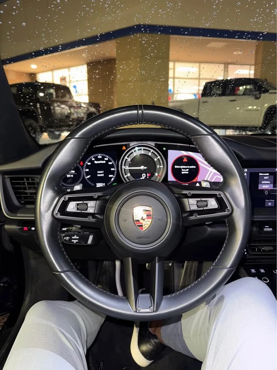 2020 Porsche 992 Carrera S - Image 9 of 11