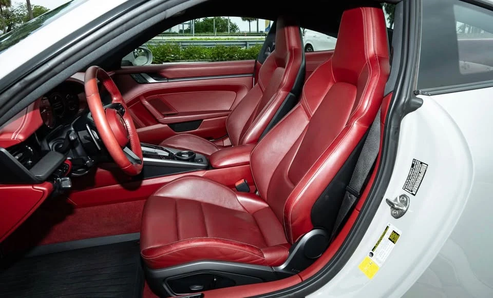 2020 Porsche 992 Carrera S - Image 4 of 5