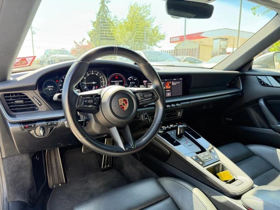 2020 Porsche 992 Carrera S - Image 14 of 31