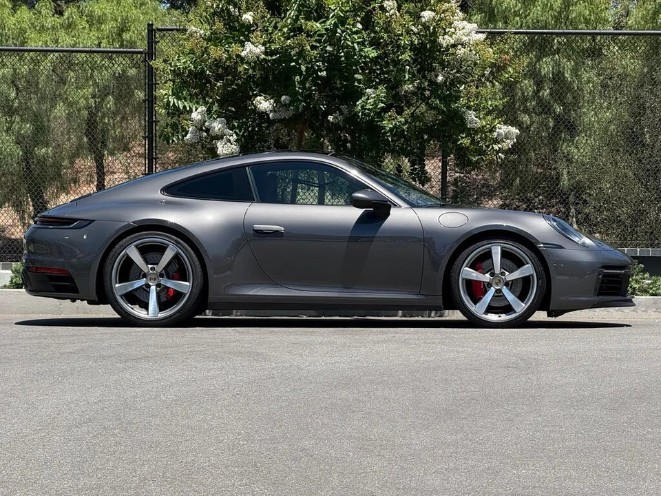 2020 Porsche 992 Carrera S - Image 8 of 31
