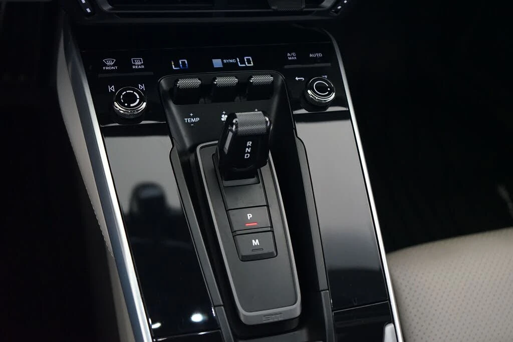 2020 Porsche 992 Carrera S - Image 18 of 31