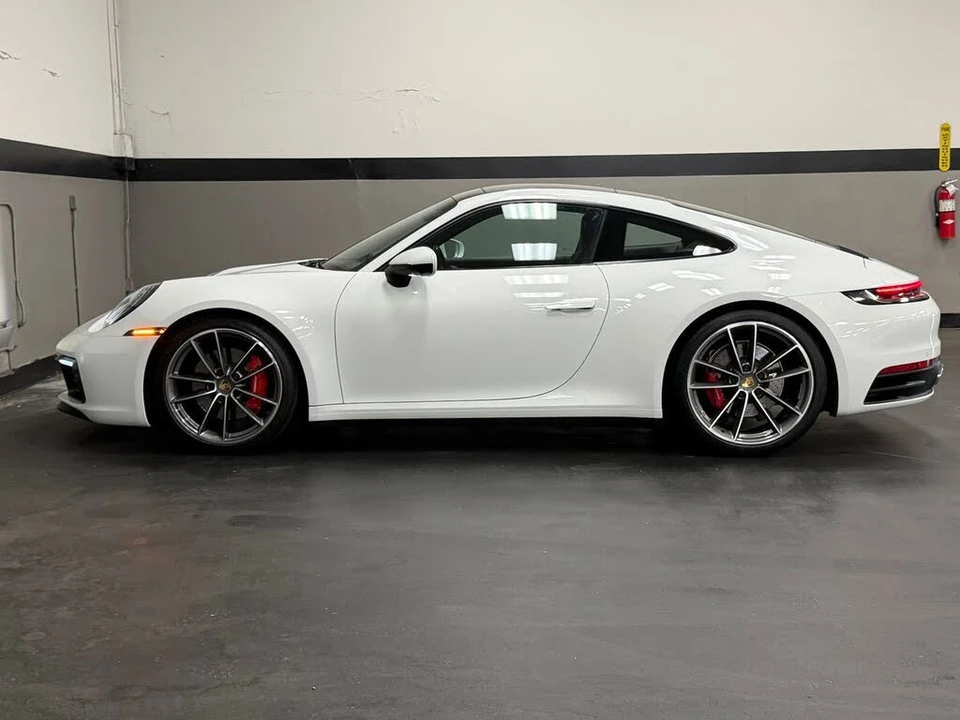 2020 Porsche 992 Carrera S - Image 8 of 31