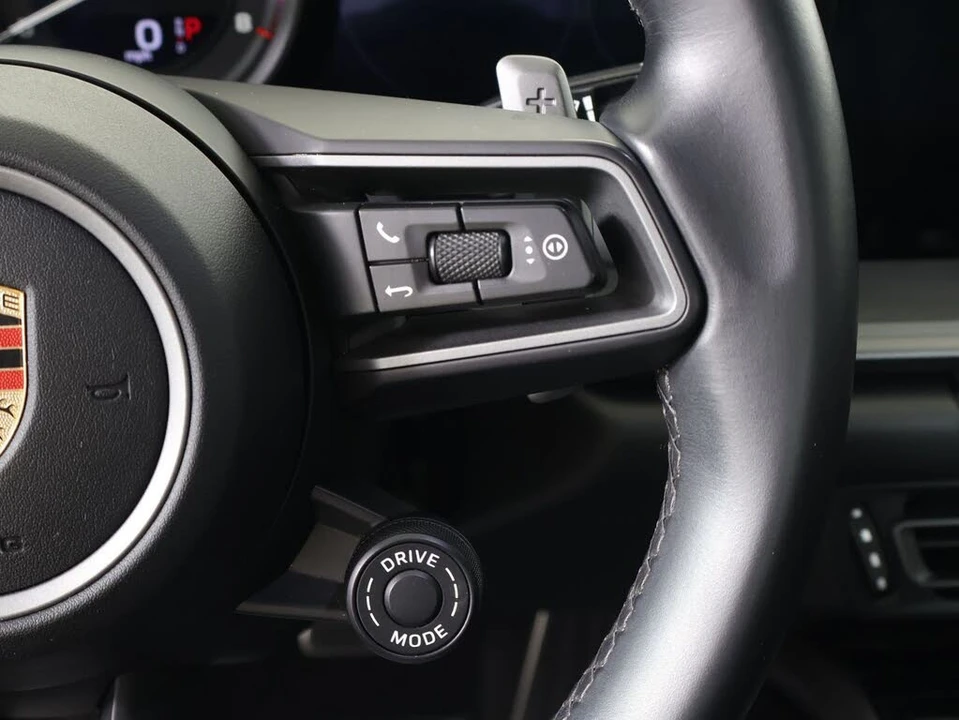 2020 Porsche 992 Carrera S - Image 15 of 31