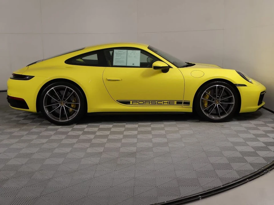 2020 Porsche 992 Carrera S - Image 8 of 31