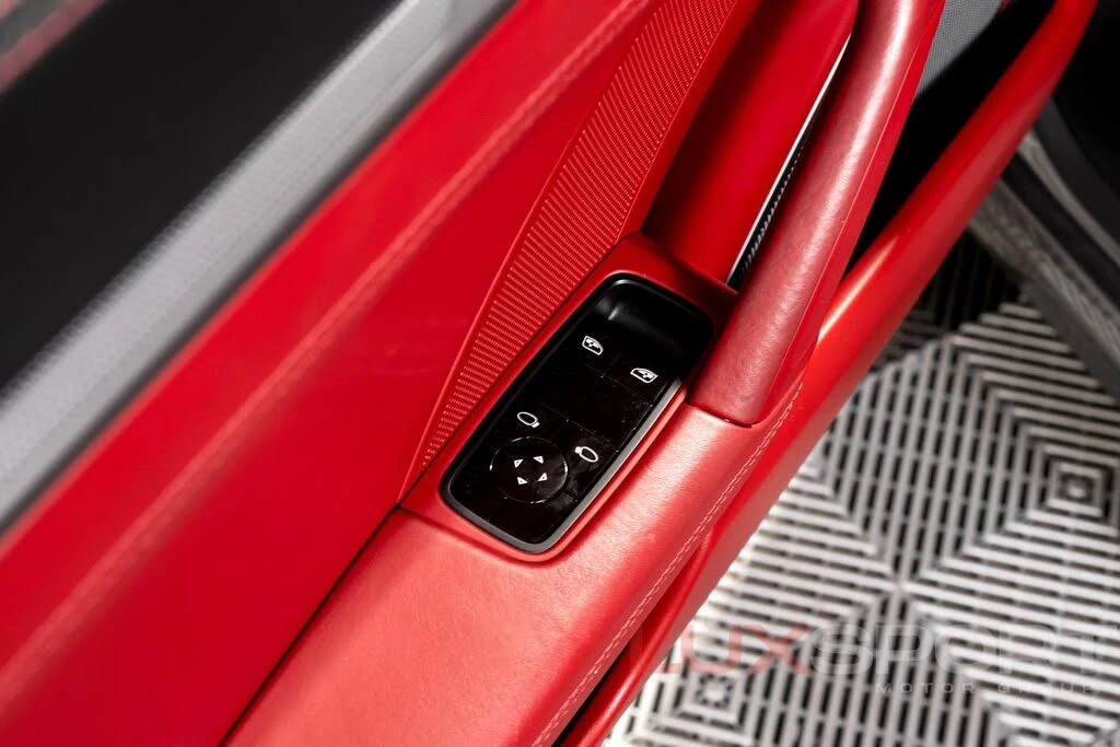 2020 Porsche 992 Carrera S - Image 22 of 31