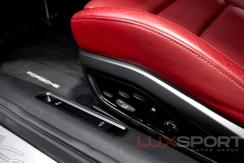 2020 Porsche 992 Carrera S - Image 27 of 31