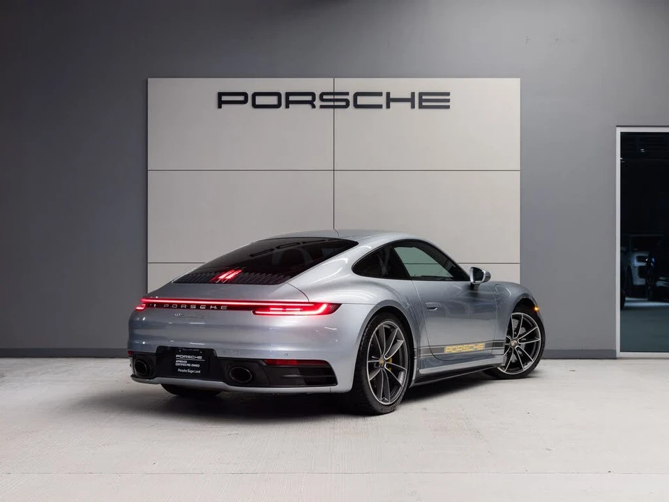 2020 Porsche 992 Carrera S - Image 7 of 31