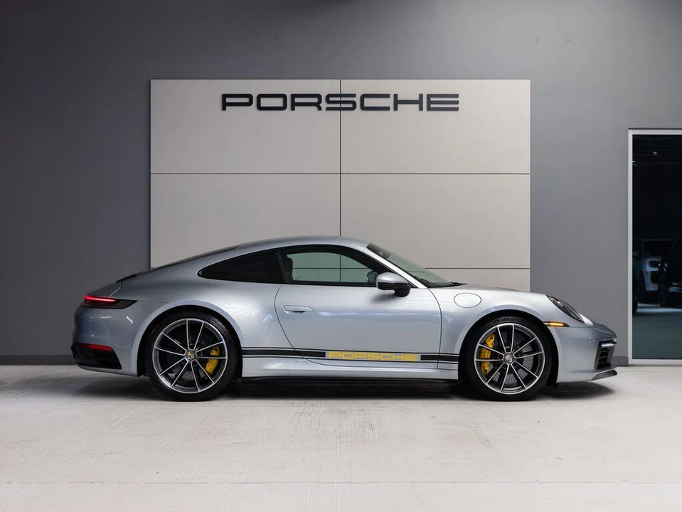 2020 Porsche 992 Carrera S - Image 8 of 31