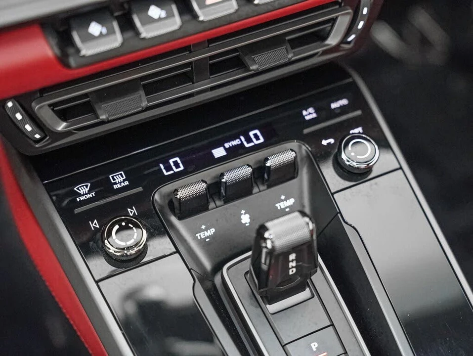 2020 Porsche 992 Carrera S - Image 23 of 31