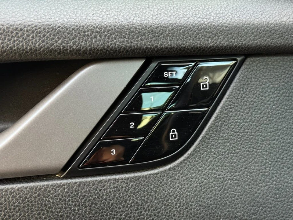 2020 Porsche 992 Carrera S - Image 17 of 31