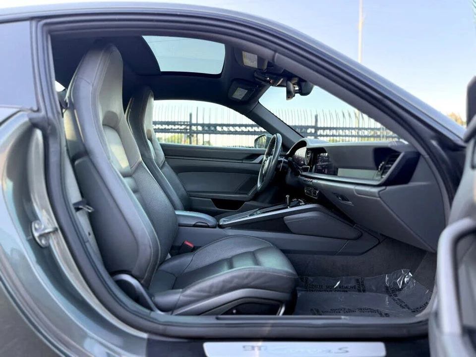 2020 Porsche 992 Carrera S - Image 10 of 28