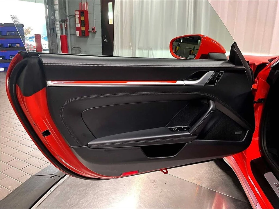2020 Porsche 992 Carrera S - Image 23 of 31