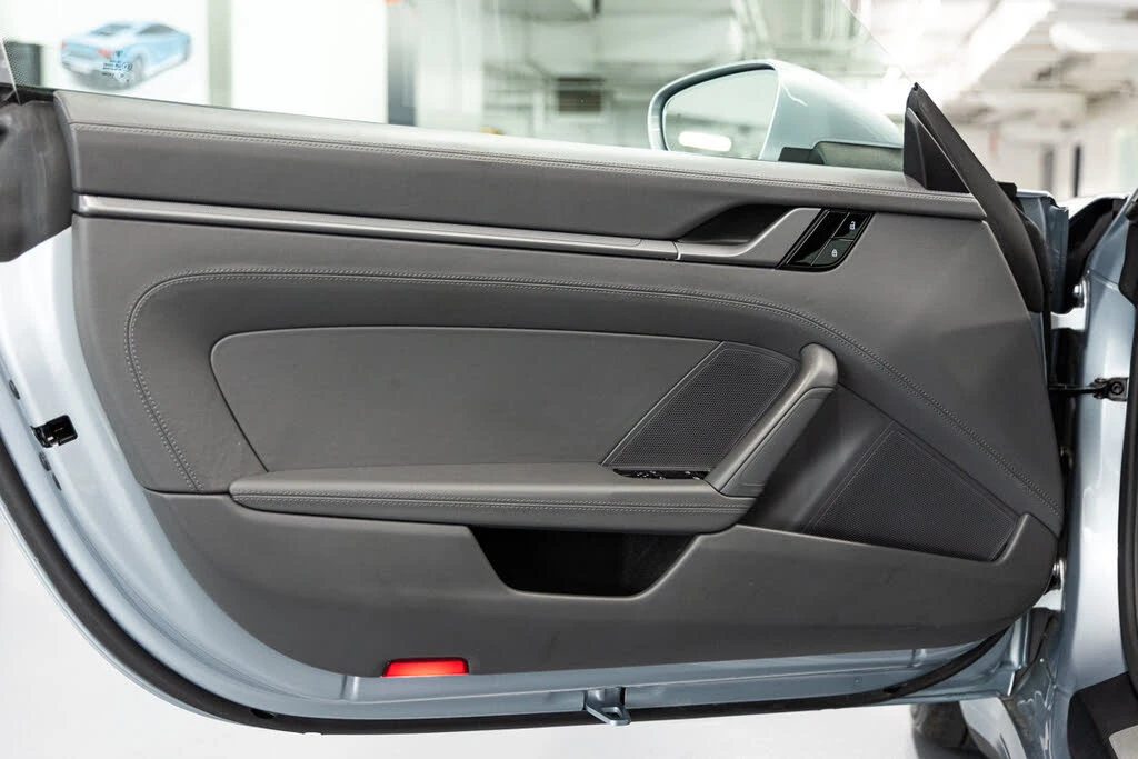 2020 Porsche 992 Carrera S - Image 27 of 31
