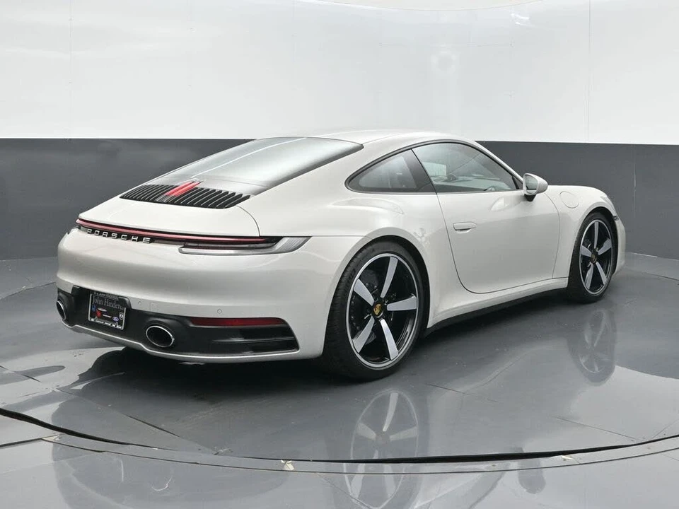 2020 Porsche 992 Carrera S - Image 7 of 31