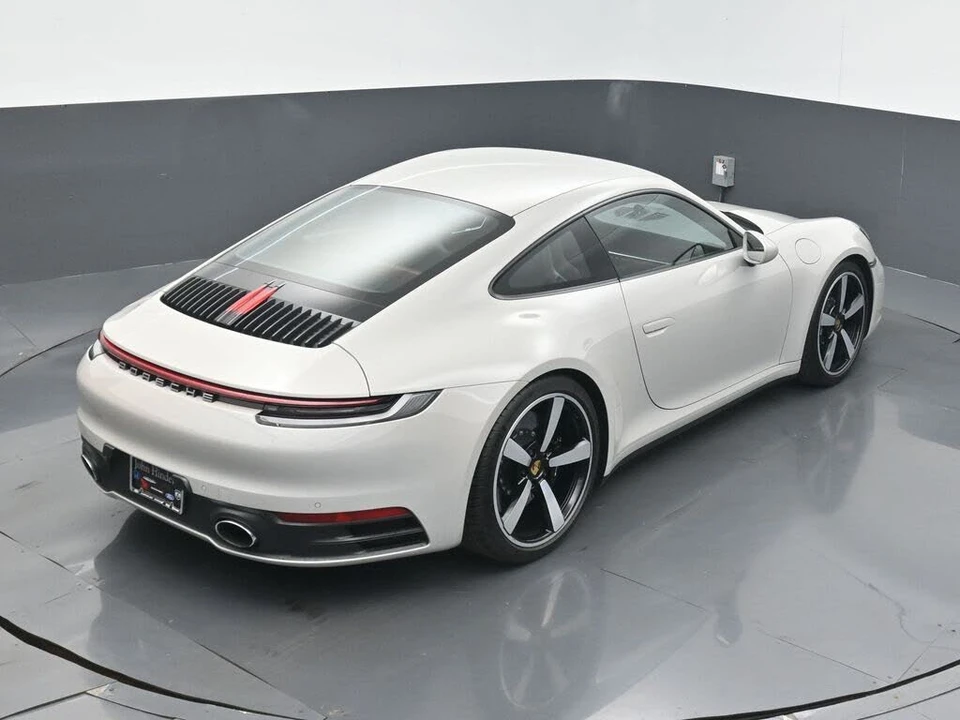 2020 Porsche 992 Carrera S - Image 12 of 31