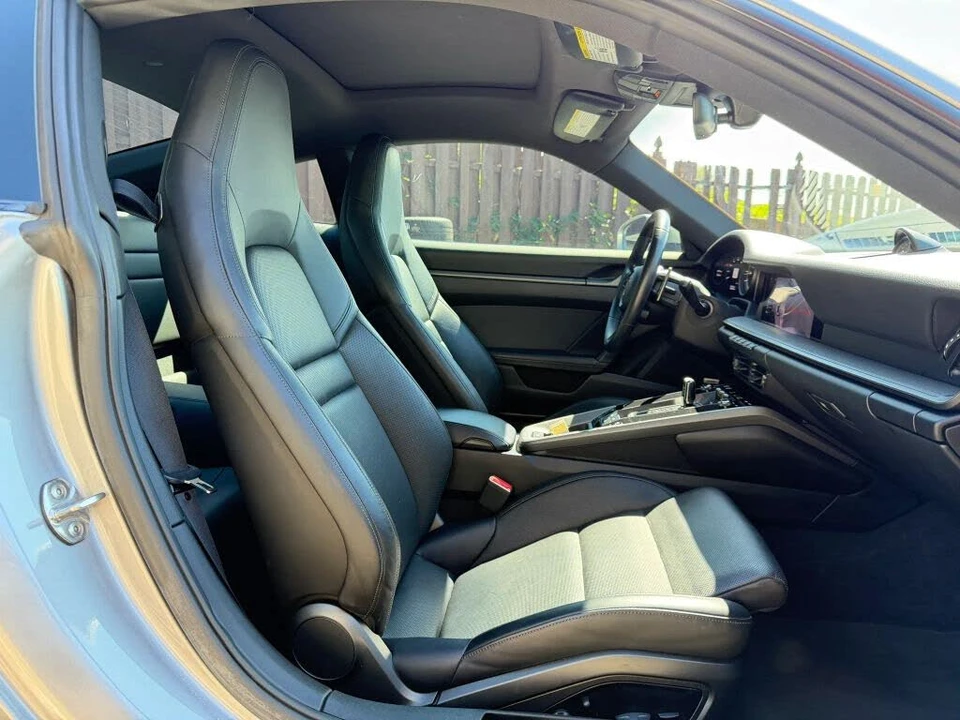 2020 Porsche 992 Carrera S - Image 24 of 31