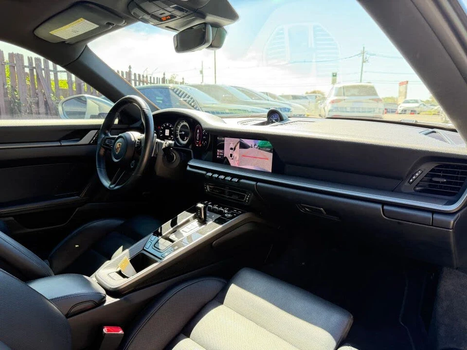 2020 Porsche 992 Carrera S - Image 25 of 31
