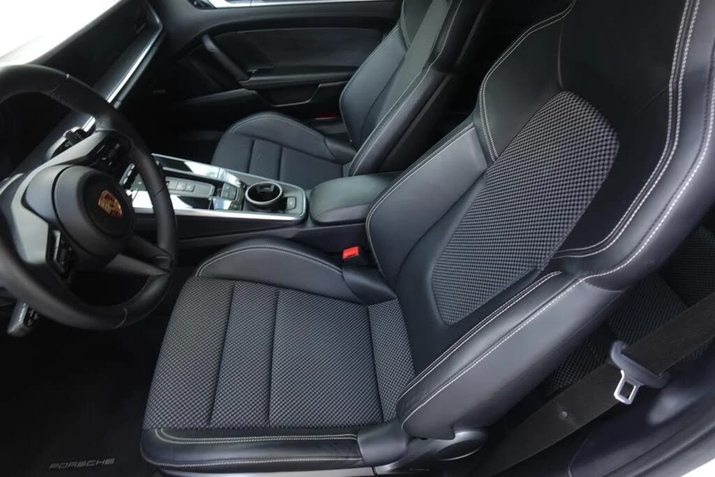 2020 Porsche 992 Carrera S - Image 9 of 21