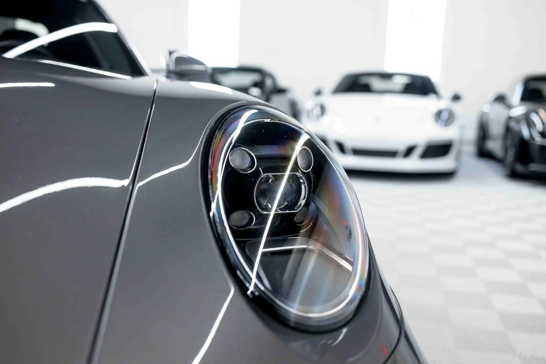 2020 Porsche 992 Carrera S - Image 13 of 31