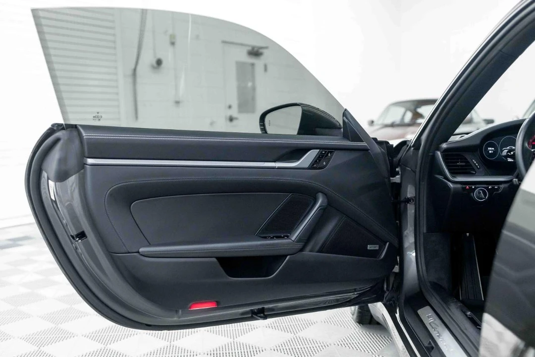 2020 Porsche 992 Carrera S - Image 27 of 31